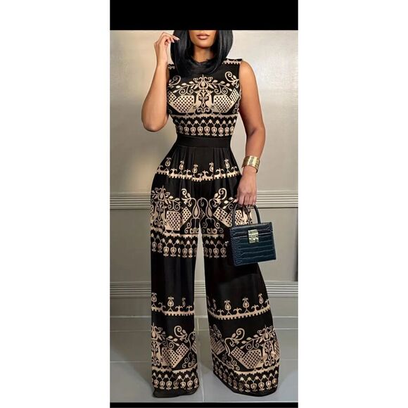 🔥Black and gold - One piece romper/ jumpsuit, zips up the back wide leg, Boho f - Picture 1 of 7